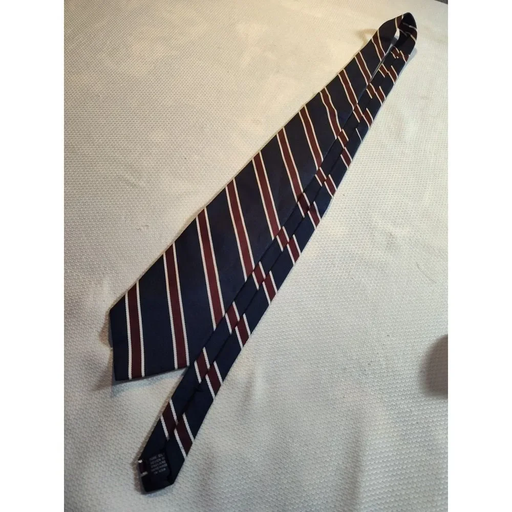 Brooks Brothers Makers 100% Repp Silk Neck Tie 57x4 1438
